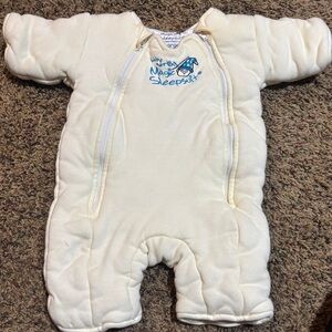 Baby Merlin’s Magic Sleepsuit (L)